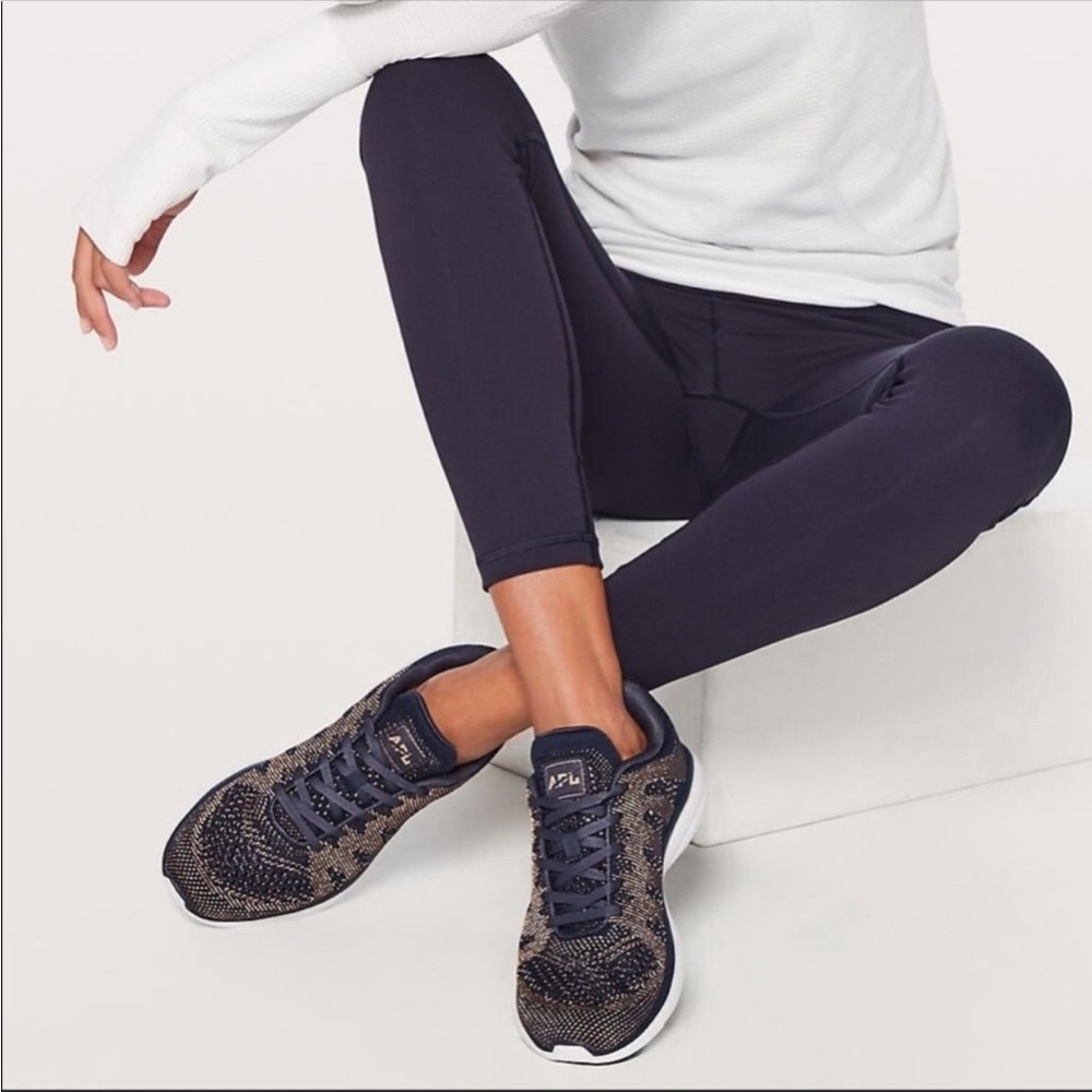 APL Lululemon TechLoom Pro Shoe
Midnight Rose Gold 8.5